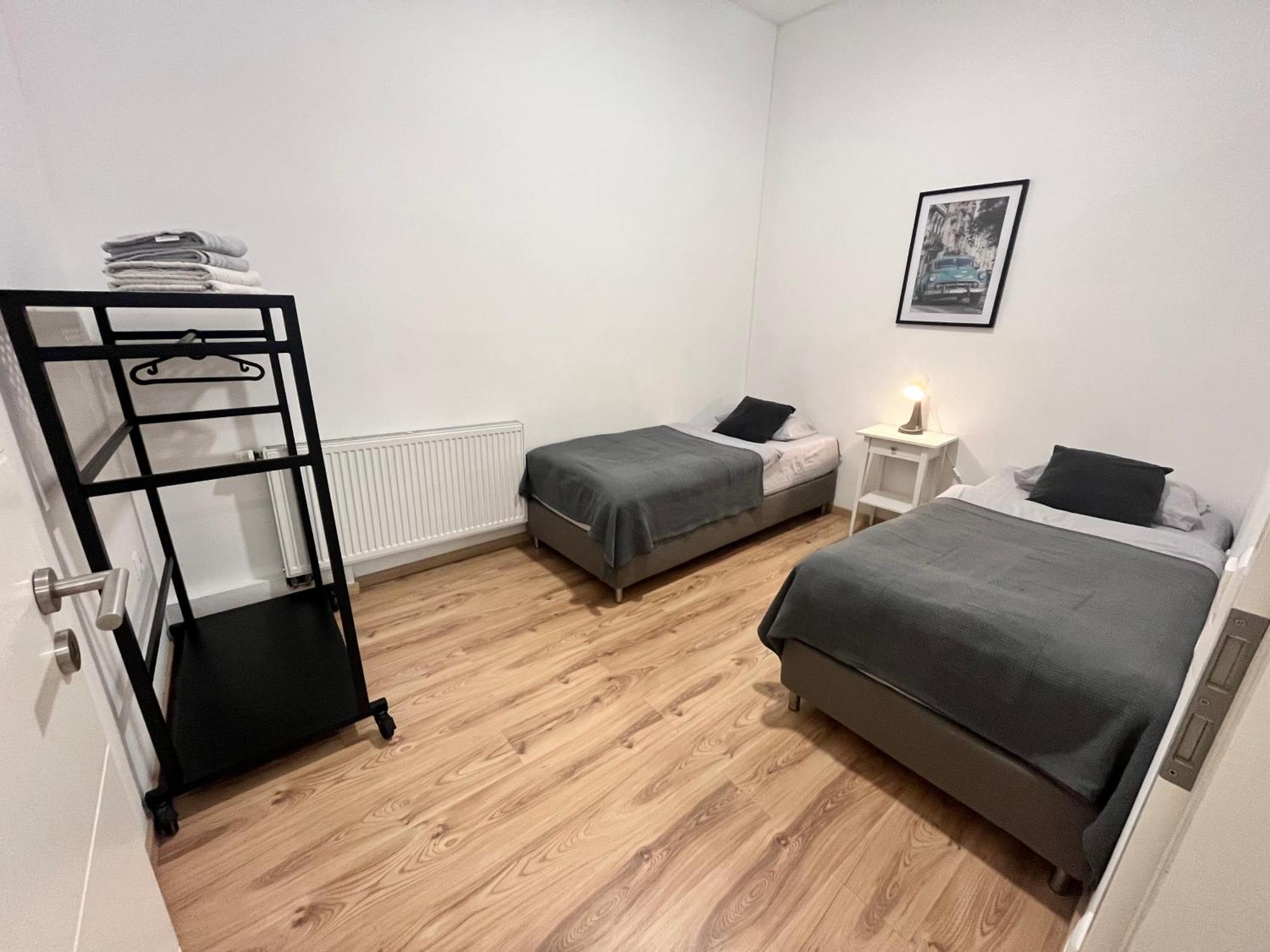 Apartment Central 10C 40Qm Wi-Fi Free Parking Calm Back House Dortmund Ngoại thất bức ảnh